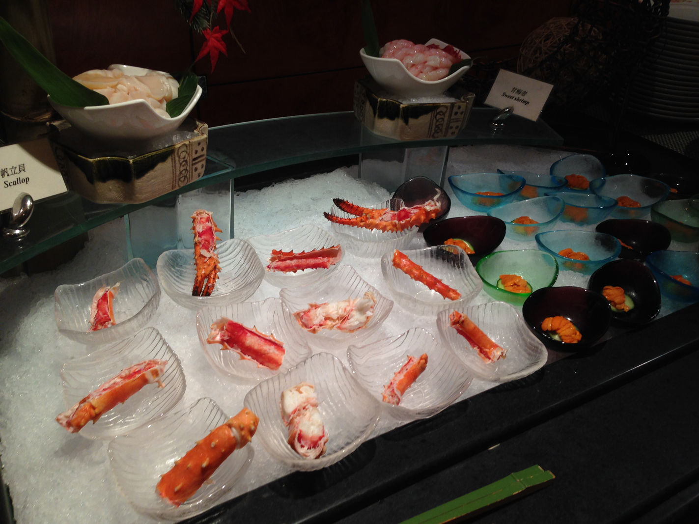 The next section was filled with Alaskan crab legs, umami, and other sashimi.